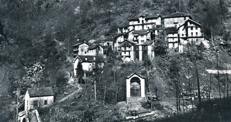 GRASSURA: Cappella del Crocifisso